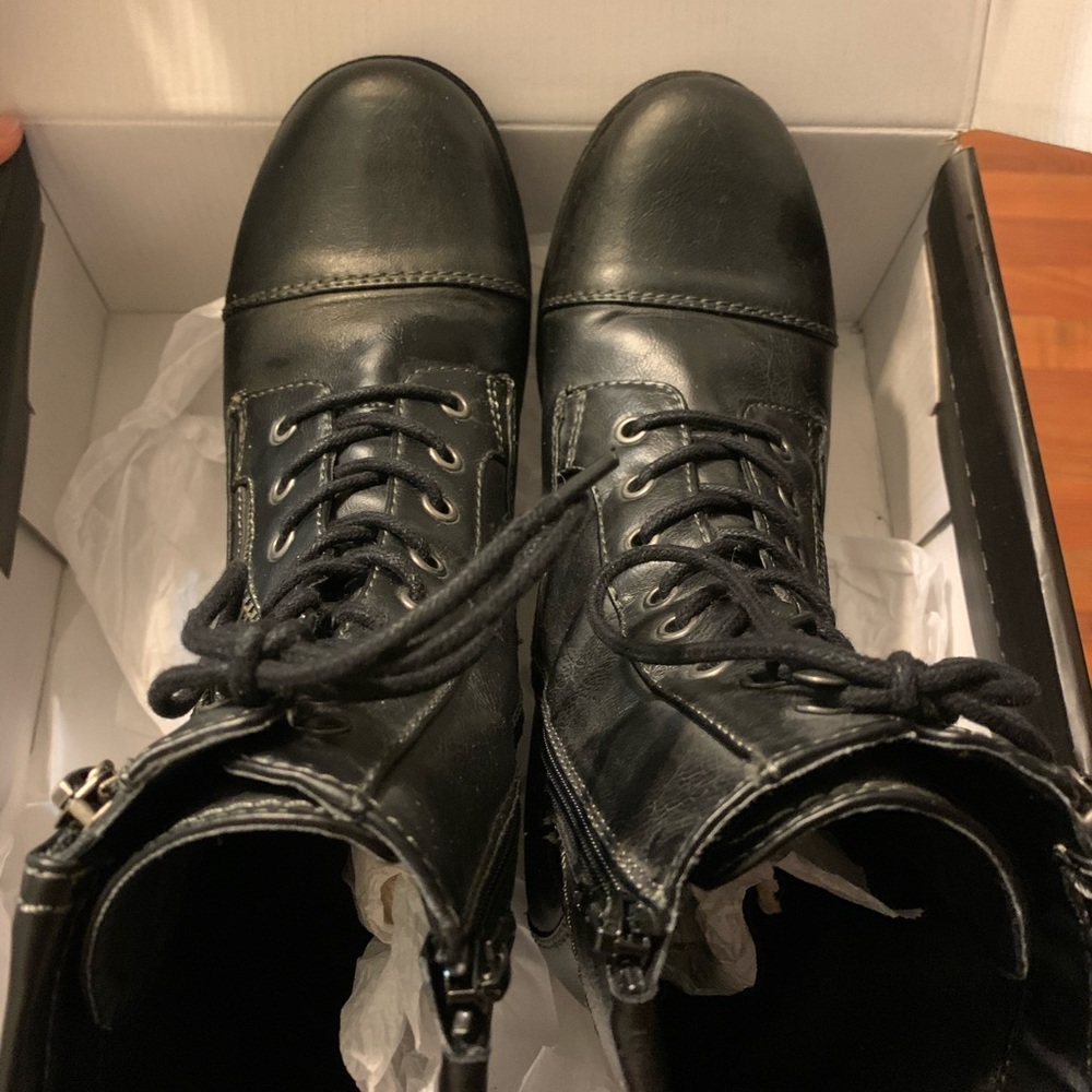 Black leather Grunge Combat boot